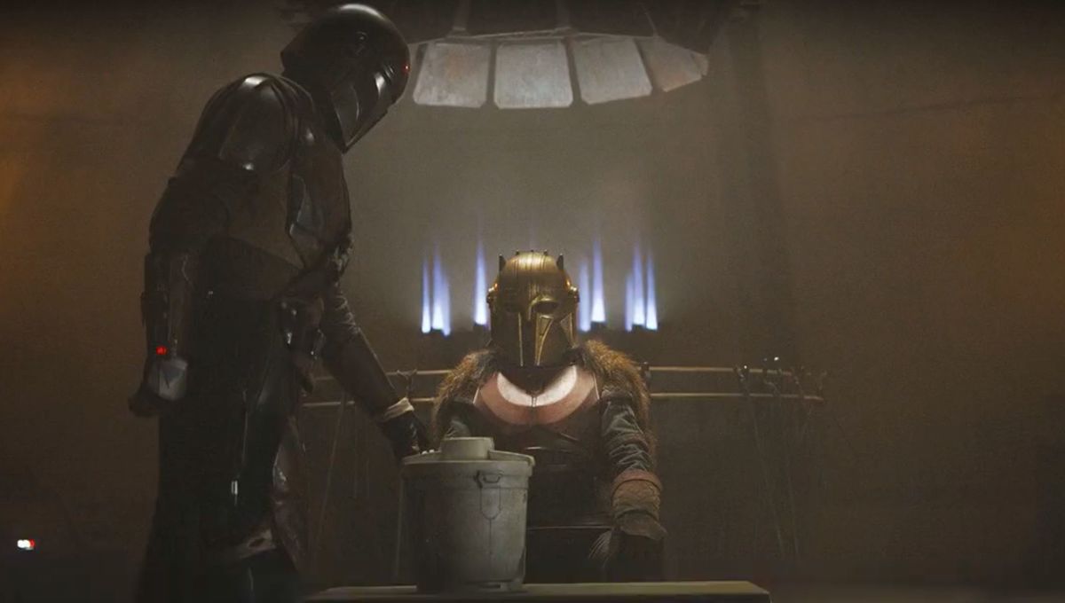 What creature serves as the Mandalorians signet? 